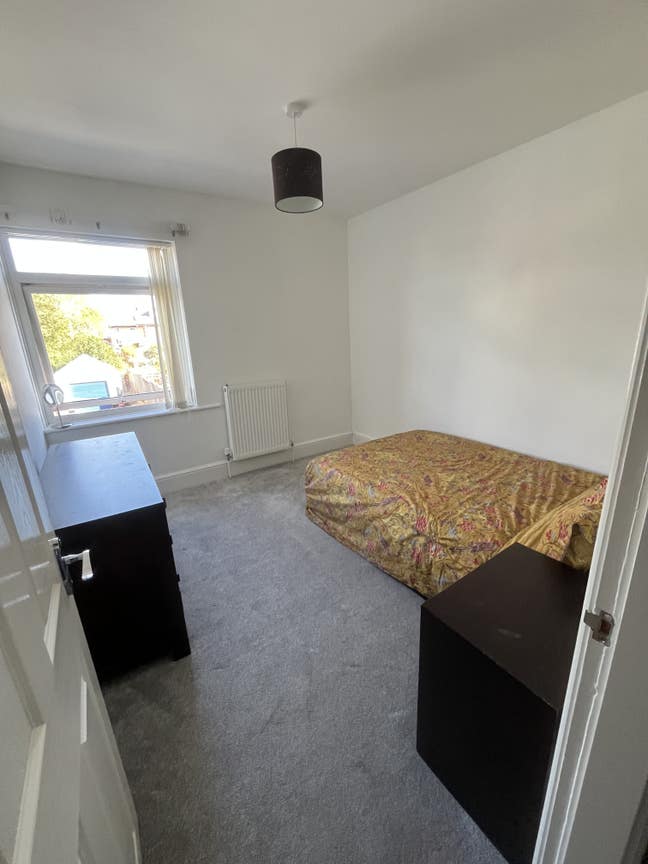 Double room close to Wellington centre Main Photo