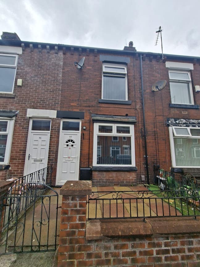 Newly Renovated House Share  Main Photo