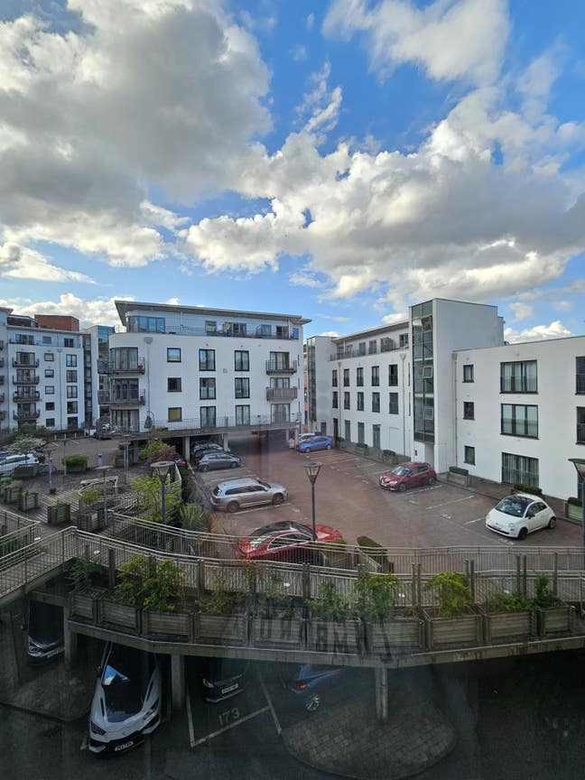 Bright Sunny Studio Apartment available in City Main Photo