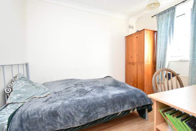 URGENT One double bed room 10 mins from uea campus Main Photo