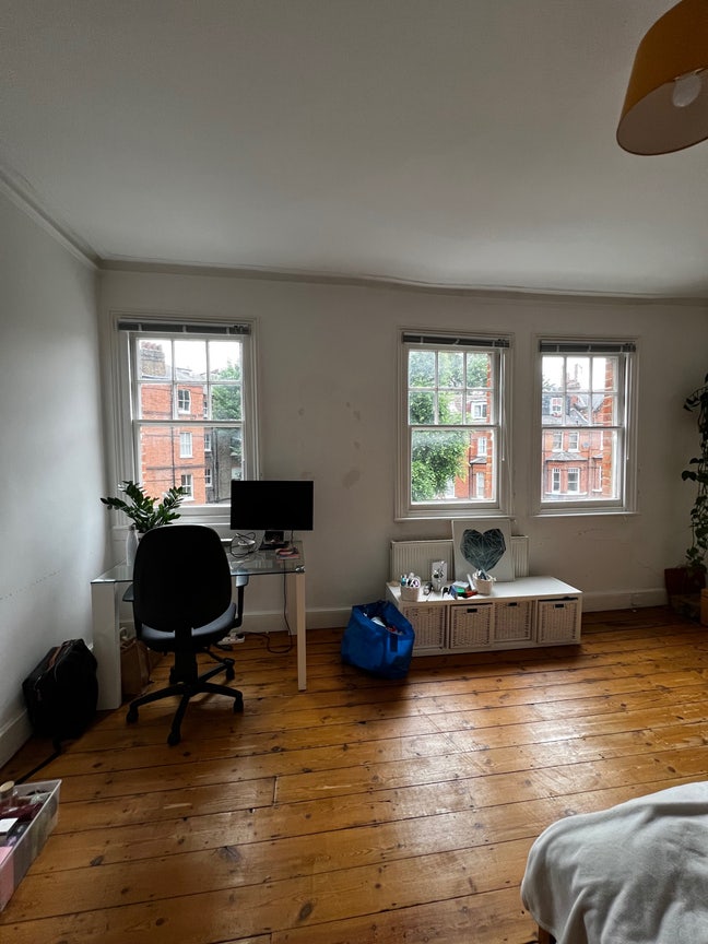 October Sublet - Room Finchley Rd / Swiss Cottage Main Photo