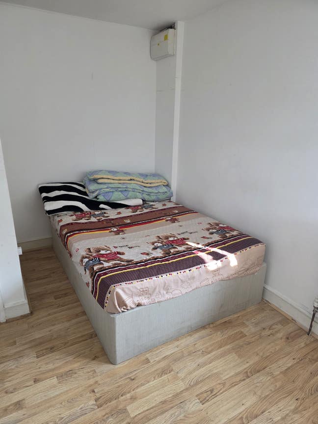 Room available  Main Photo