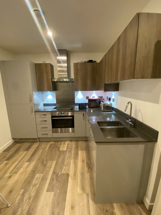 1 bedroom in north Greenwich whole flat  Main Photo