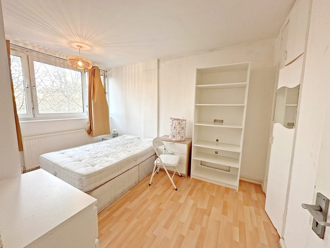 ✨Move-In Ready Room – Quick City Access!! Main Photo