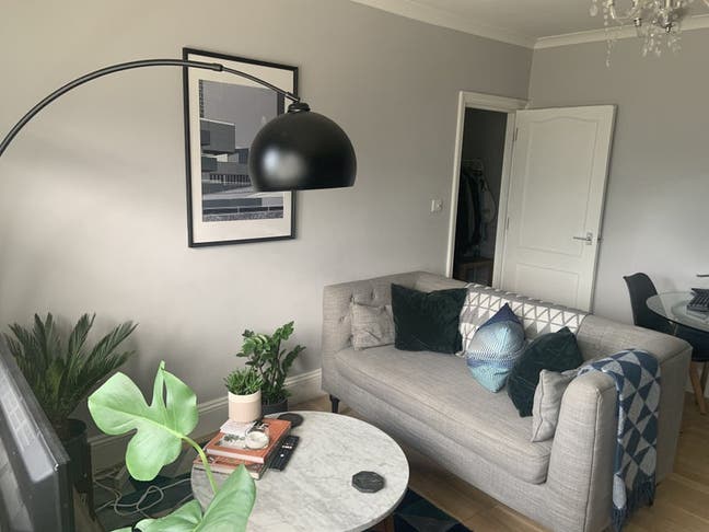Cozy 2 Bedroom Flat in Finchley  Main Photo