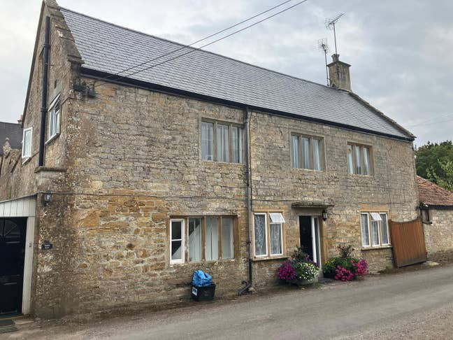 Spacious room in rural location 10 mins from yeovi Main Photo