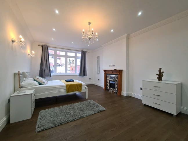 ✨ Incredible House - Huge Double - HA9-Must See!✨ Main Photo