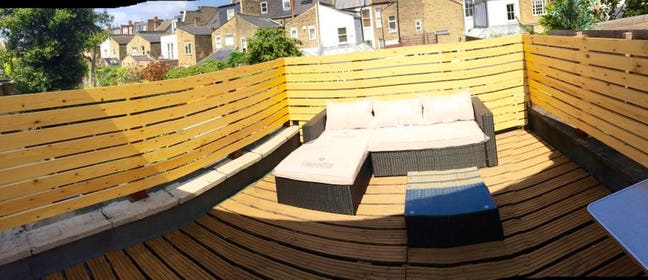 2 Dbl rooms one with 12m2 private balcony Main Photo