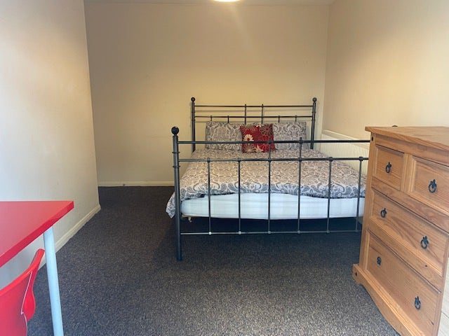 Double Room with Garden, Near Broomfield Hospital Main Photo
