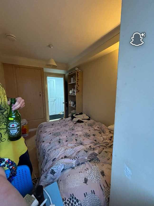 Limehouse single room available Main Photo
