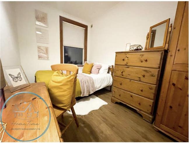 Double Room in a Shared House - Available Now Main Photo