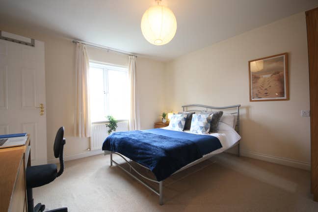 Lovely double en suite ideal for Rotherwas & City Main Photo