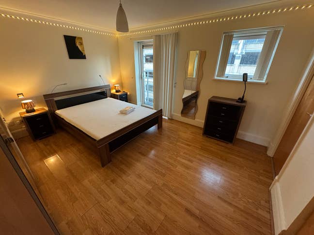 Ensuite Room – Canary Wharf | E14 🌊 Main Photo