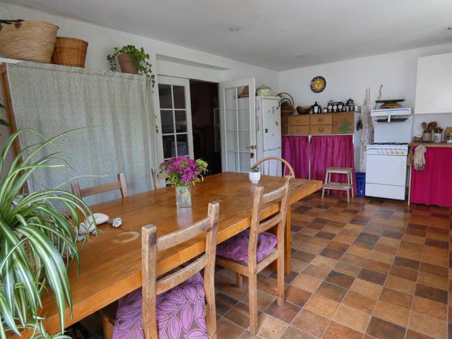 Double room in a house focused on natural living Main Photo