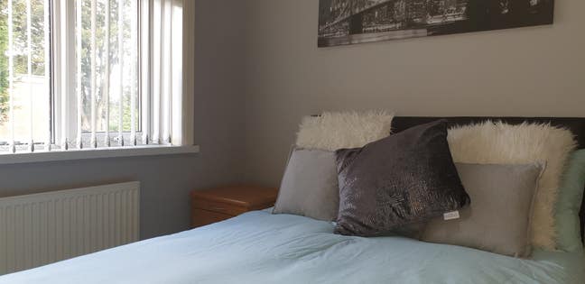 Lovely Double Available Ensuite M45 Main Photo