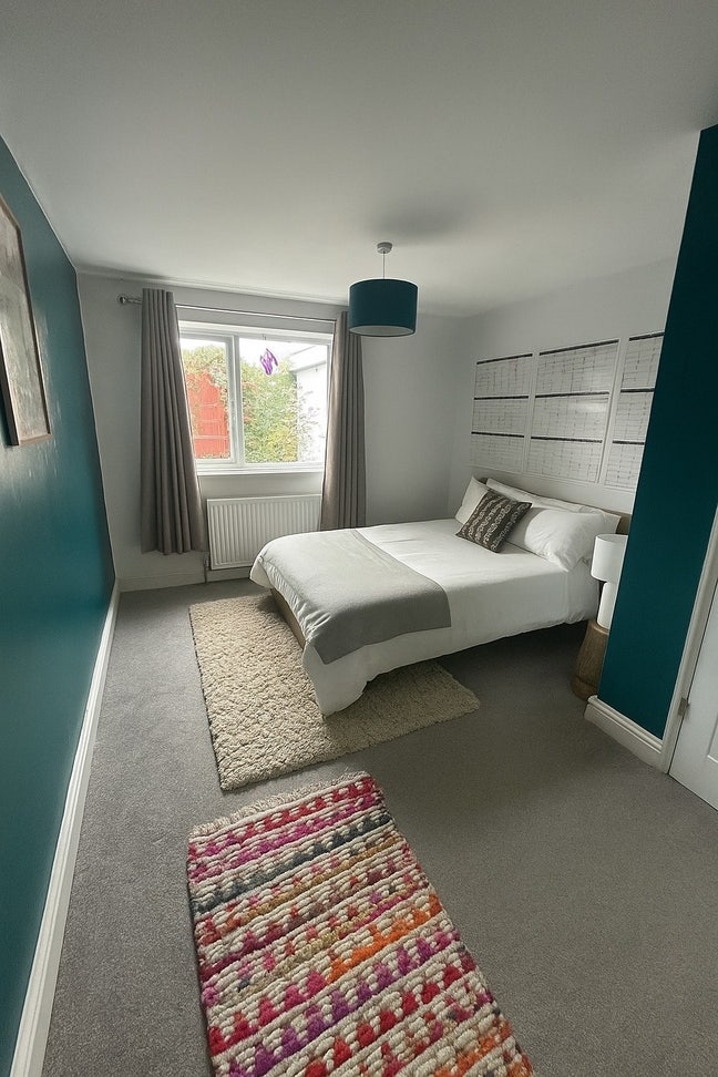 Room 3  Main Photo