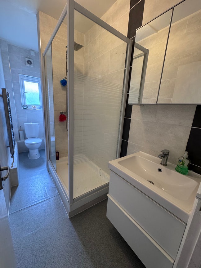 Single room to rent. 5 min to King’s Cross station Main Photo