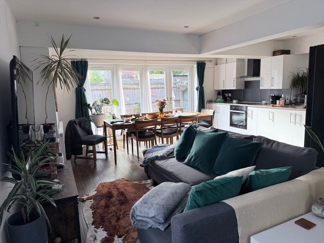 Double Bedroom Littlemore Oxford  Main Photo