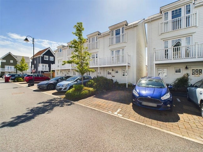 Furnished Double Room - Reading Green Park Village Main Photo
