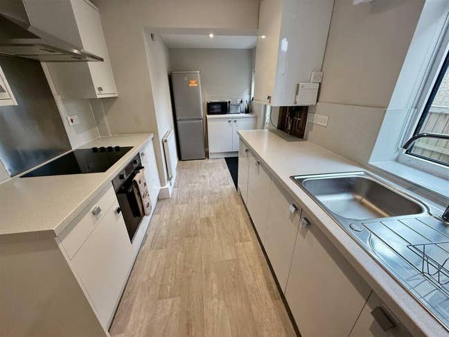 Modern 4 Bed Property Available in Fishponds! Main Photo