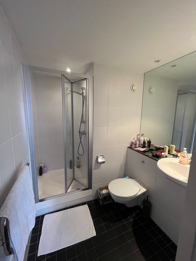 2 bedroom apartment tenancy takeover  Main Photo