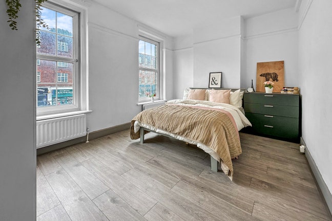 📍Spacious Room in Finchley Road – Zone 2📍 Main Photo