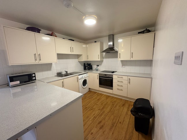 Room in a flat Main Photo