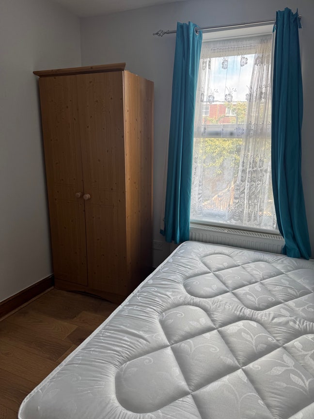 Room available in Leyton  Main Photo