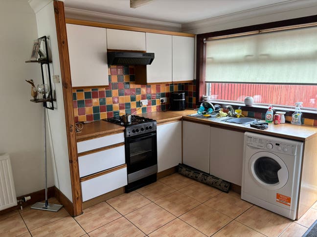 2 bed Terraced house with garden and patio Main Photo