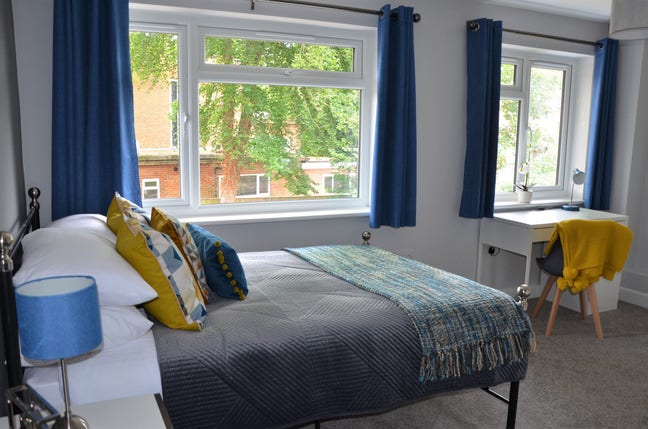Doctors Only-Large Dbl En Suite in House Share  Main Photo