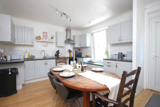 2 bedrooms - South Street, St. Austell, Cornwall Main Photo