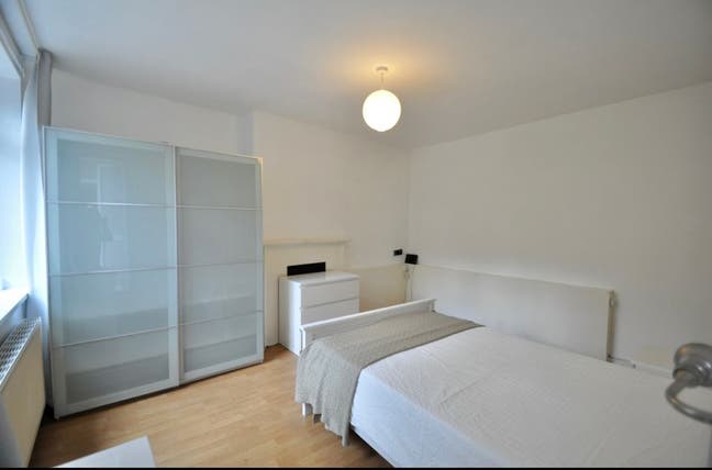 1 Double Room available with amazing daylight Main Photo