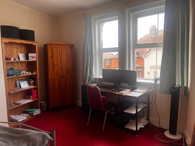 Double room in flat share,  Bexhill town centre Main Photo