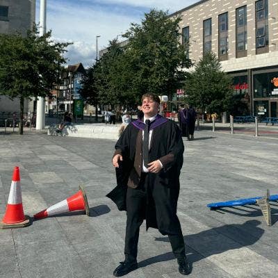 Young, active professional seeking a place to... Main Photo