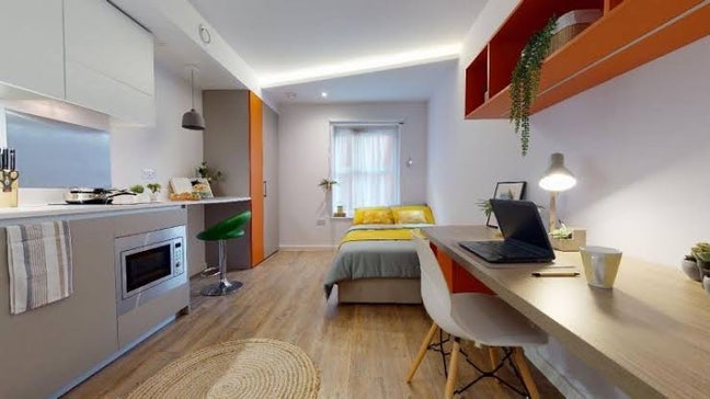 Silver Studio at Podium Egham Main Photo