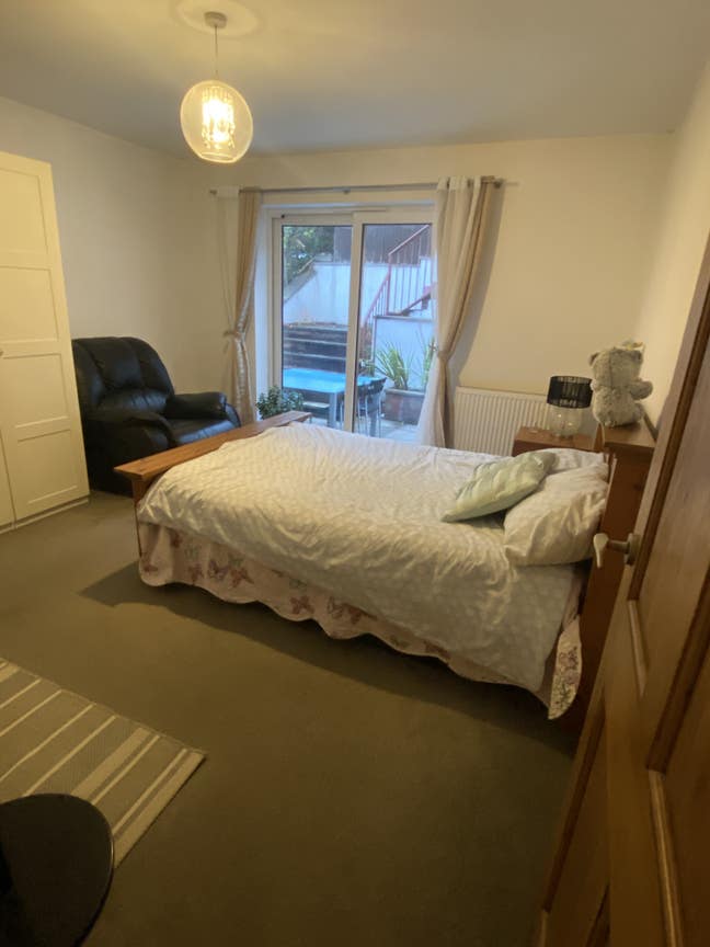 1 spare room  Main Photo