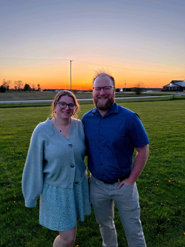Just a Canadian Couple Looking for a room!  Main Photo