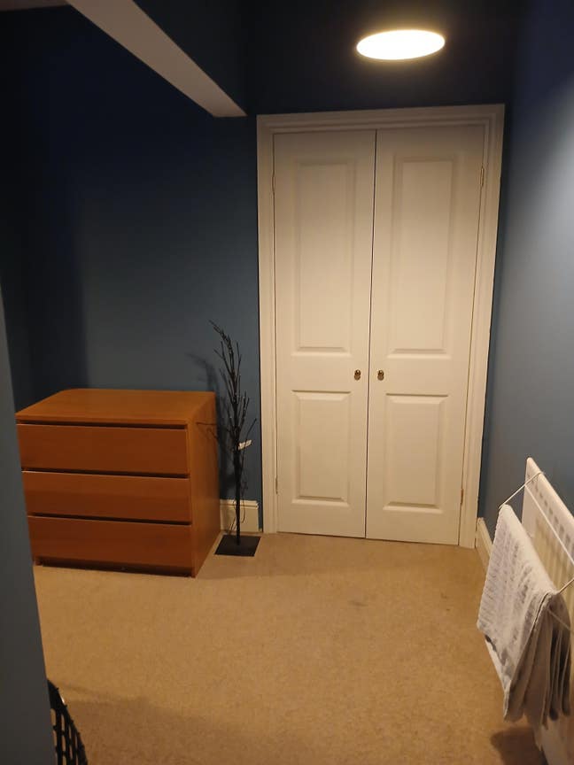 Small furnished double room Main Photo