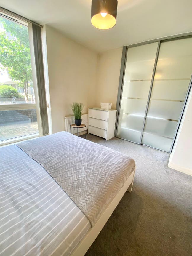 Canary Wharf*Devons Road*Modern Single Main Photo