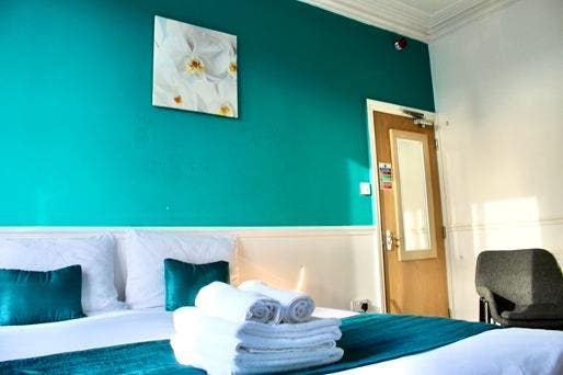 Double Room Ensuite near Town Center Main Photo
