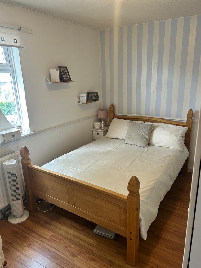 Lovely double room available in October Main Photo