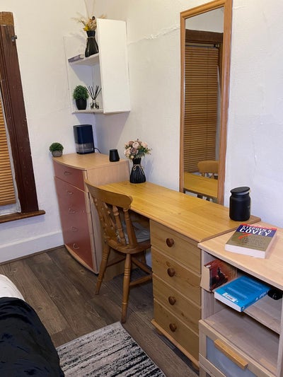 Modern bedroom in a house share in Chatham, Kent Main Photo