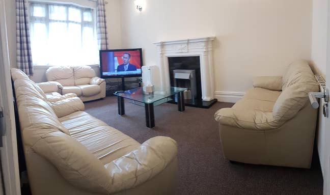 7 Bedroom House in Fallowfield (Bills Inc) Student Main Photo
