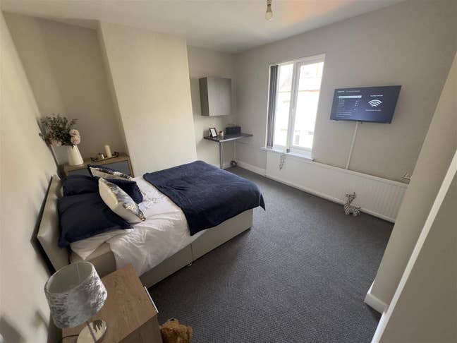 New En-Suite Room, all bill Inc, Smart TV Main Photo