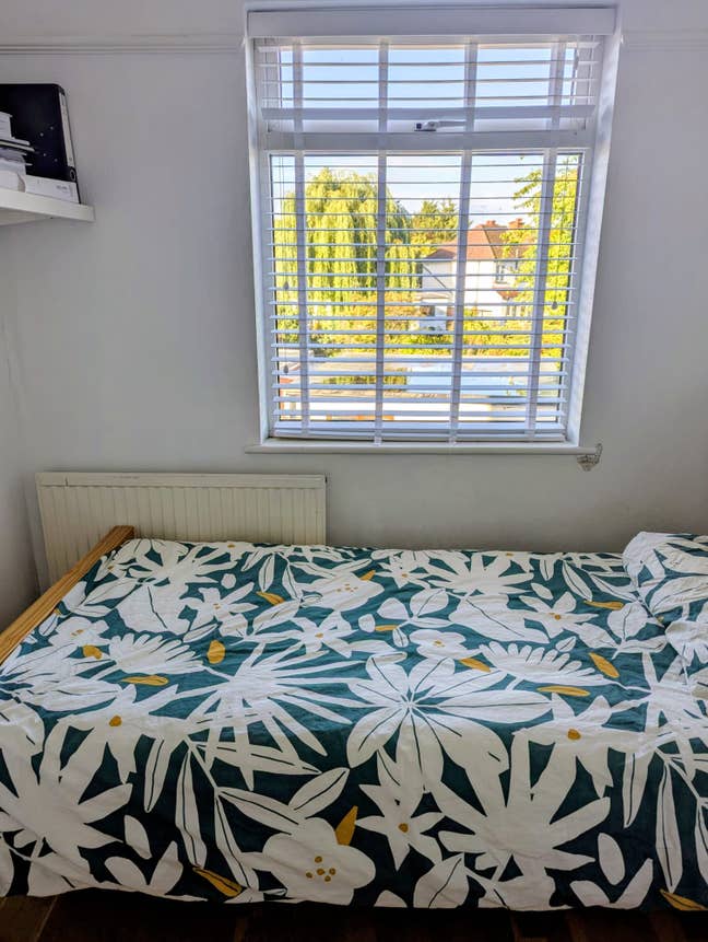 1 Spacious single room at South Harrow. Main Photo
