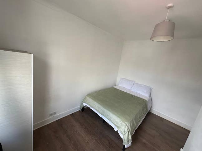 🏡 Bright Room Near Turnpike Lane 🚇 – 5 Mins Walk Main Photo