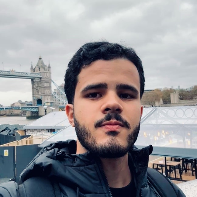 Professional Male seeks a double room Main Photo