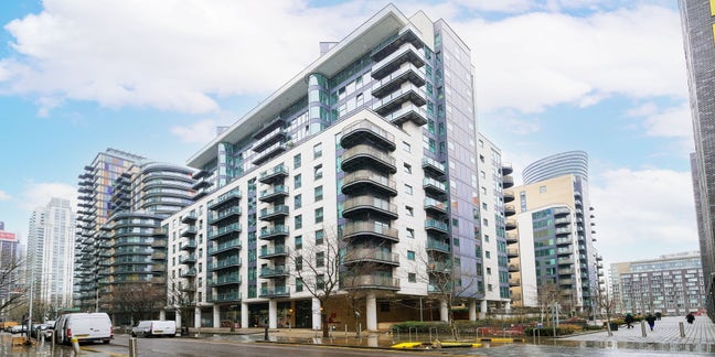 Top Modern Double Room in Central Canary Wharf Main Photo