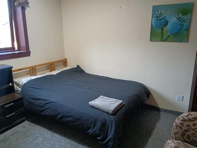 5-bedroom house available in   Glasgow, G40 2NS Main Photo
