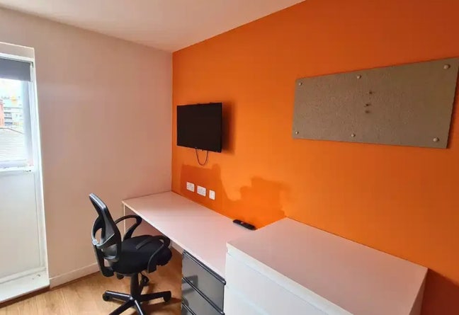 Modern Studio at the Rise, Nottingham Main Photo